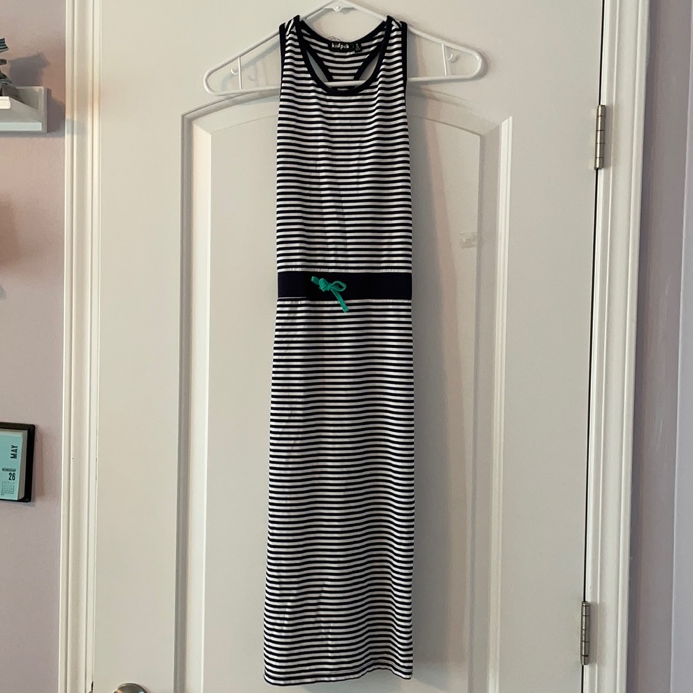 Kidpik striped blue/white dress size 7/8